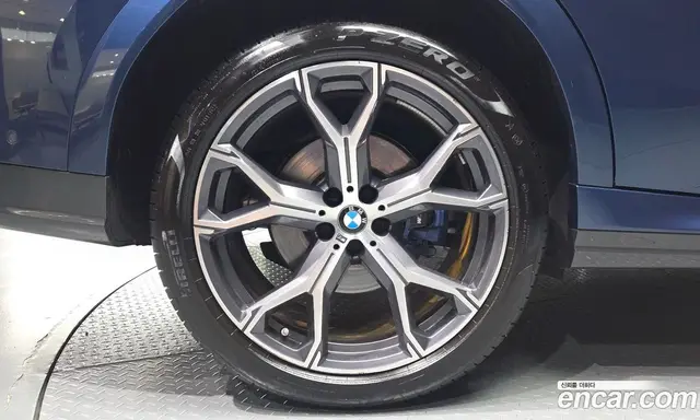 BMW X6 2023 3.0 автомат (гидро), миниатюра 5