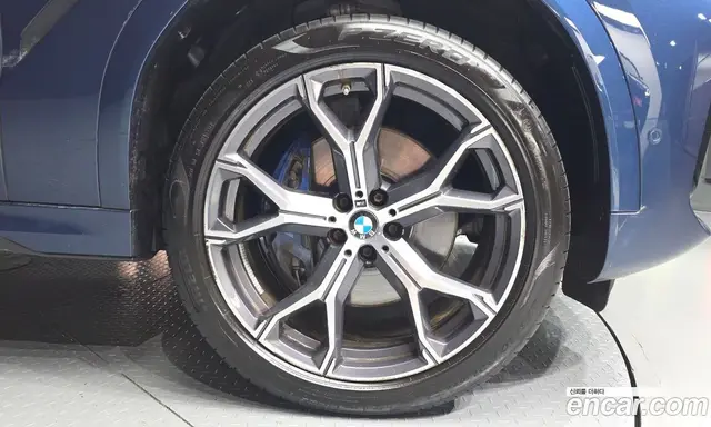 BMW X6 2023 3.0 автомат (гидро), миниатюра 7