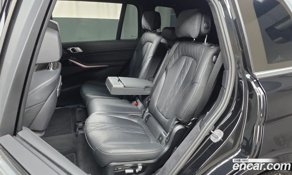 BMW X7 2024 3.0 автомат (гидро), фото 17 BMW X7 2024 3.0 автомат (гидро), фото 17