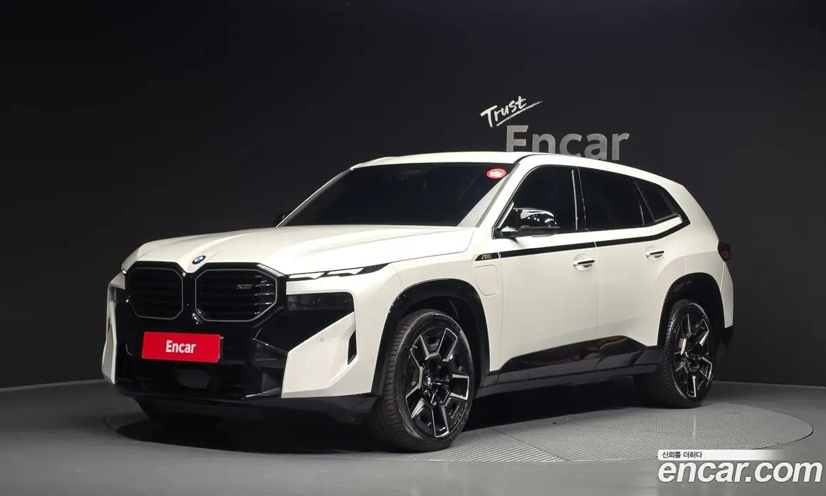 BMW XM 2023 4.4 автомат (гидро), фото 1 BMW XM 2023 4.4 автомат (гидро), фото 1