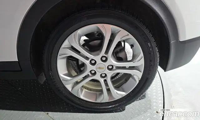 Chevrolet Bolt EV 2019 0.2 автомат (гидро), миниатюра 4 Chevrolet Bolt EV 2019 0.2 автомат (гидро), миниатюра 4