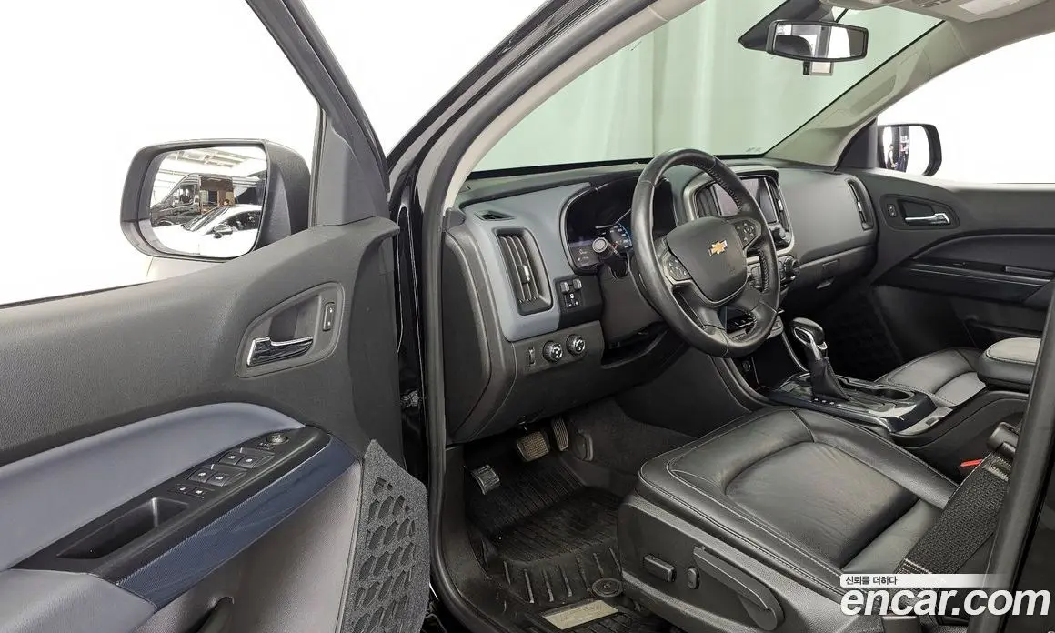 Chevrolet Colorado 2022 3.6 автомат (гидро), фото 12