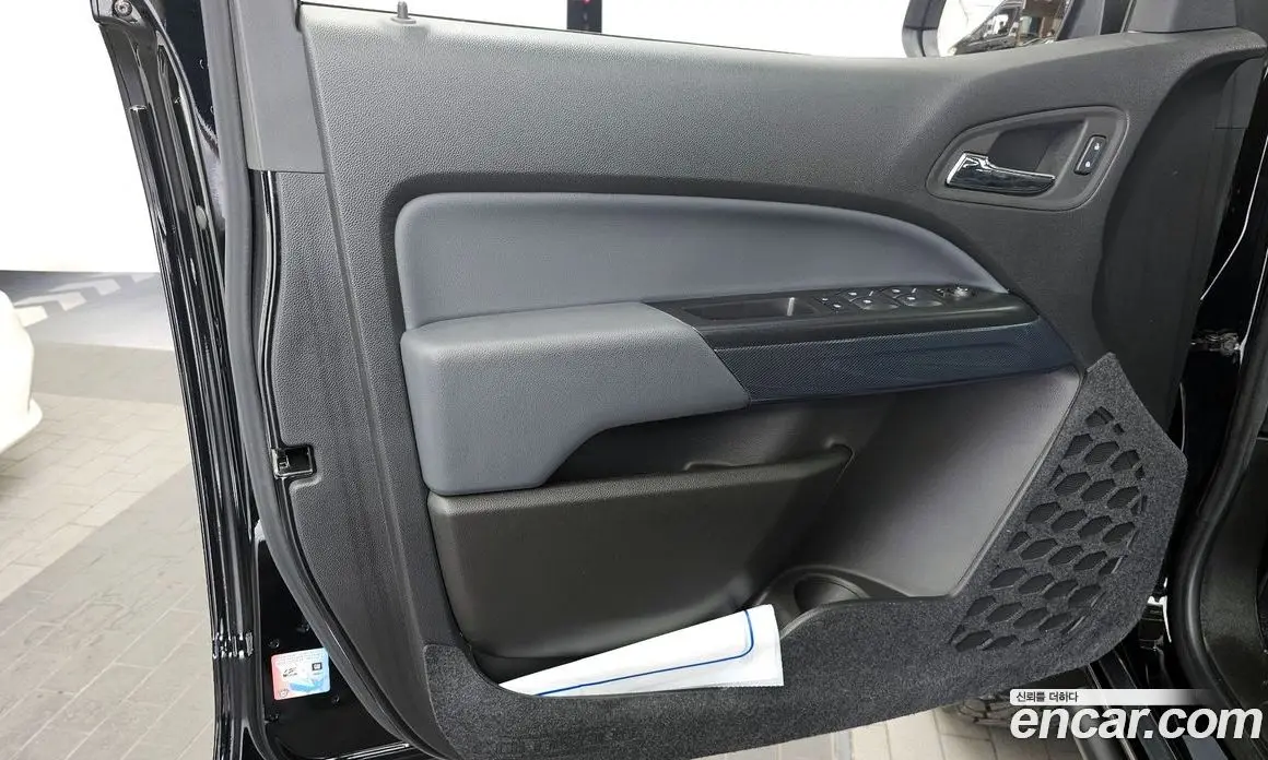 Chevrolet Colorado 2022 3.6 автомат (гидро), фото 13