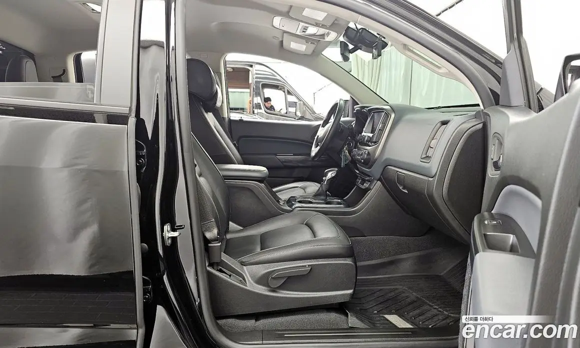 Chevrolet Colorado 2022 3.6 автомат (гидро), фото 16