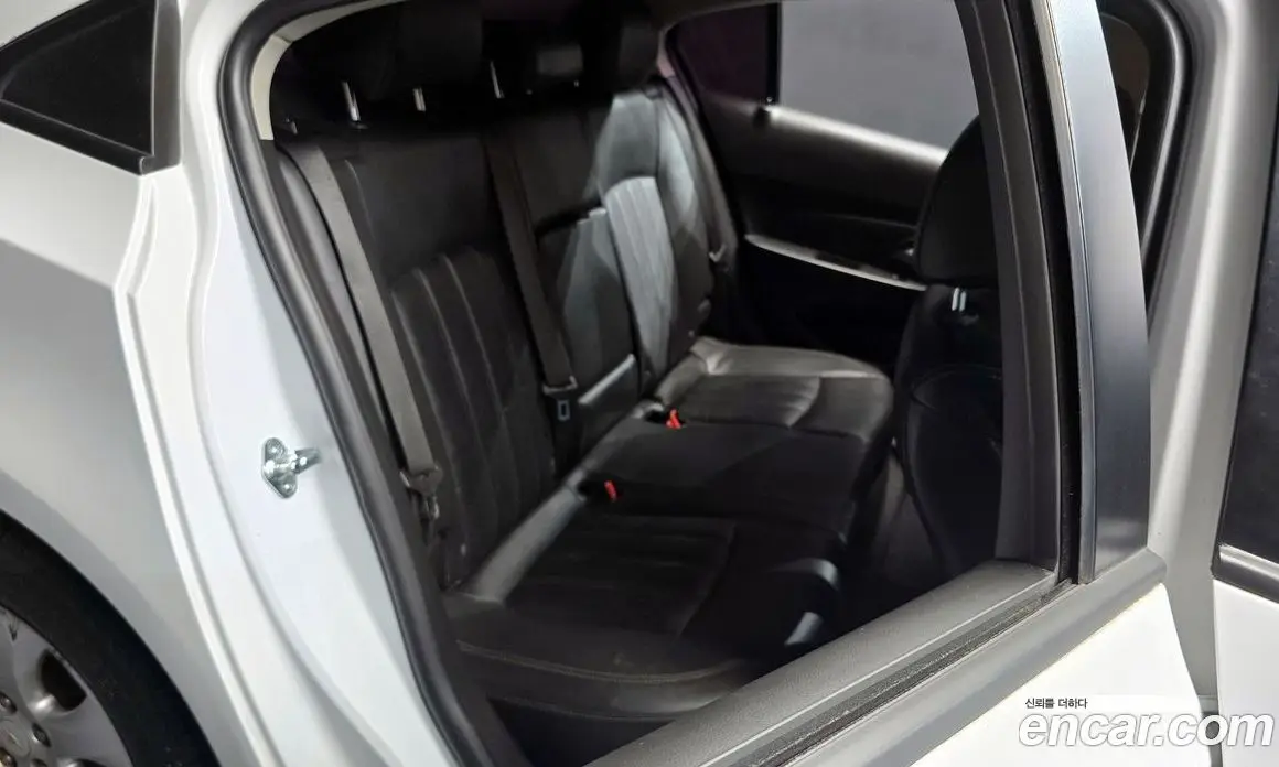Chevrolet Cruze 2015 1.4 автомат (гидро), фото 16