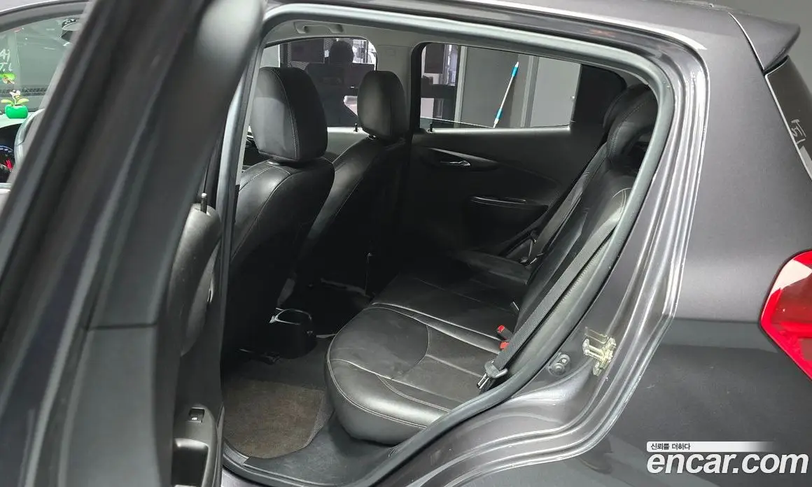 Chevrolet Spark 2015 1.0 автомат (гидро), фото 18