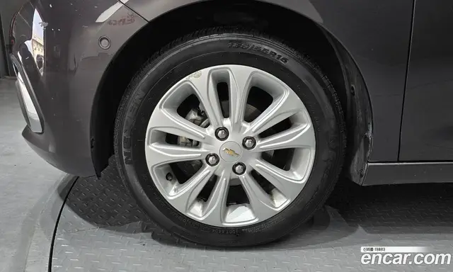 Chevrolet Spark 2015 1.0 автомат (гидро), миниатюра 5