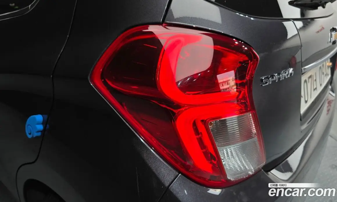 Chevrolet Spark 2015 1.0 автомат (гидро), фото 9