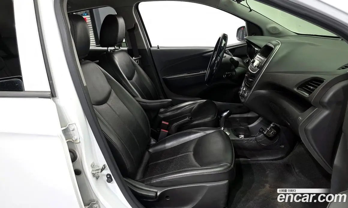 Chevrolet Spark 2016 1.0 автомат (гидро), фото 17 Chevrolet Spark 2016 1.0 автомат (гидро), фото 17