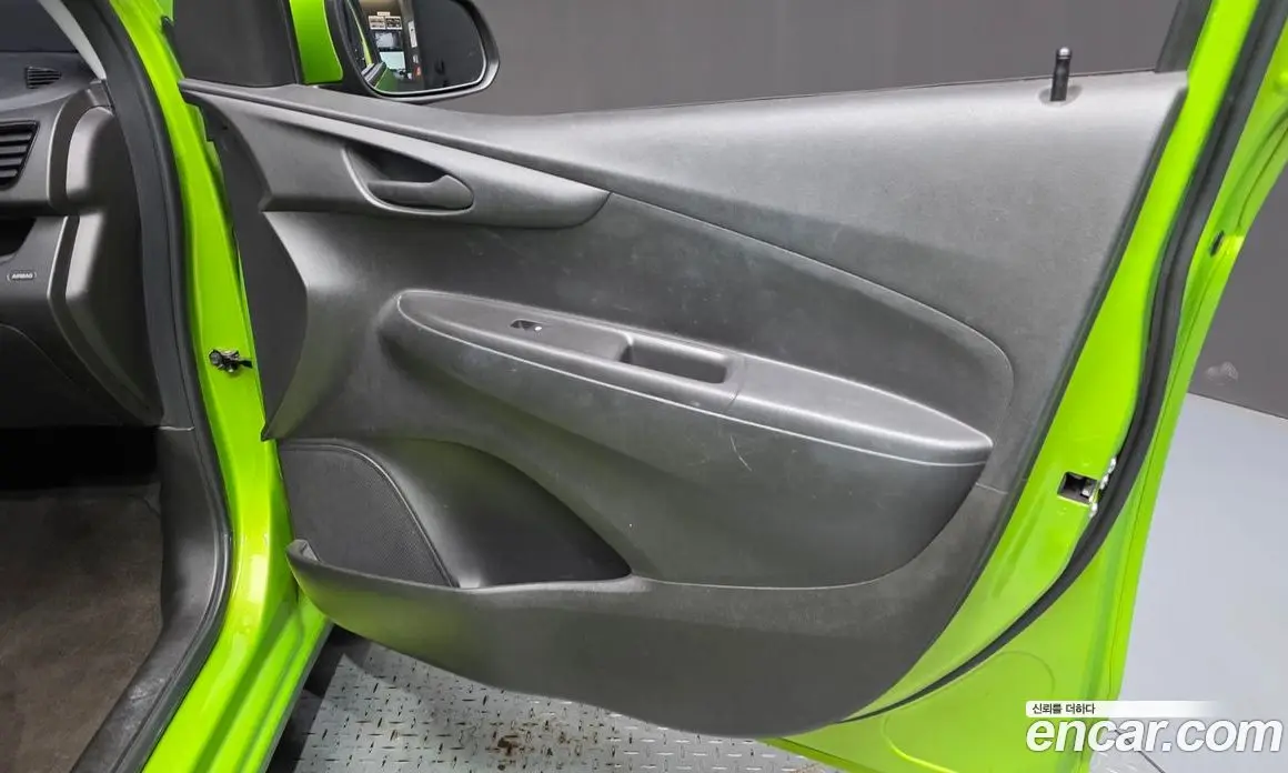 Chevrolet Spark 2016 1.0 автомат (гидро), фото 14