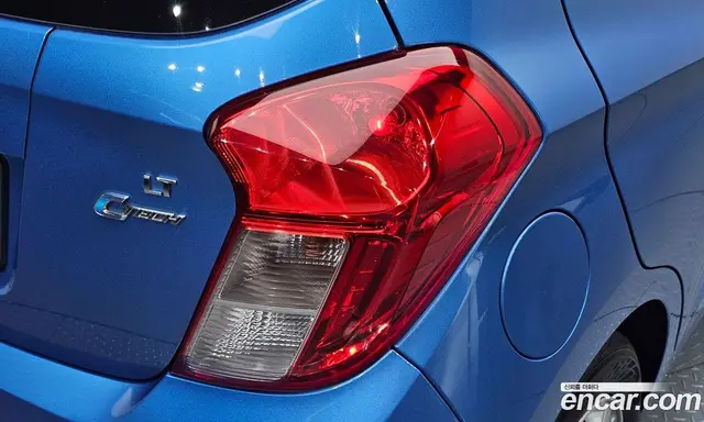 Chevrolet Spark 2017 1.0 автомат (гидро), миниатюра 8
