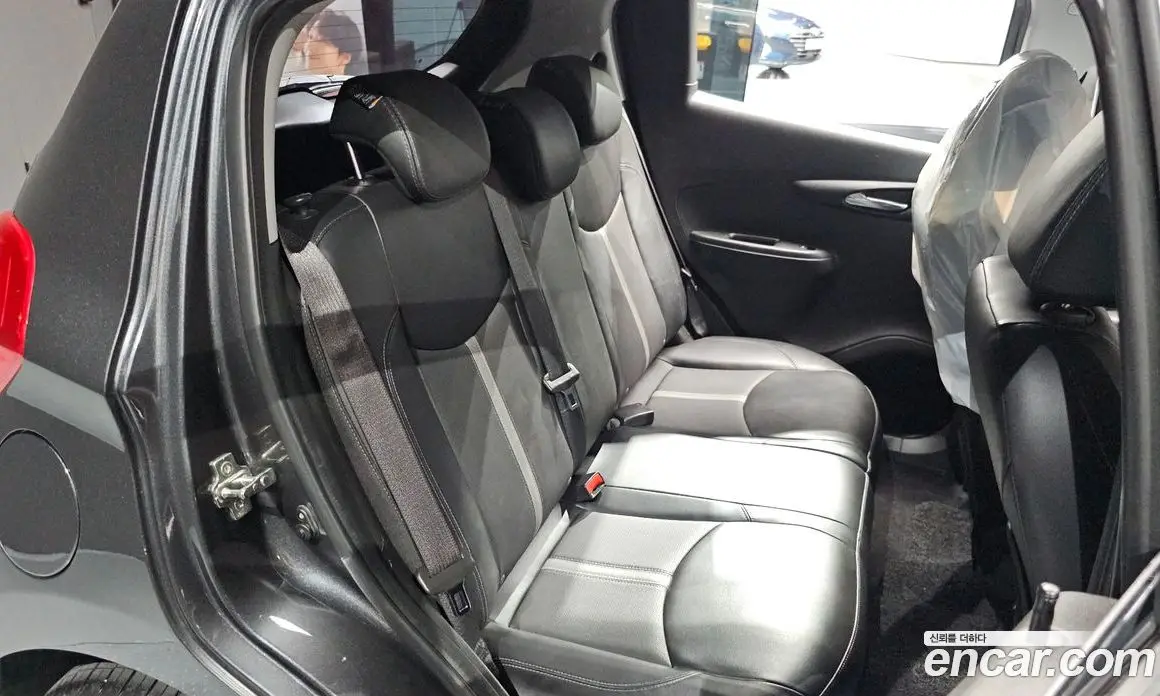 Chevrolet Spark 2019 1.0 автомат (гидро), фото 17