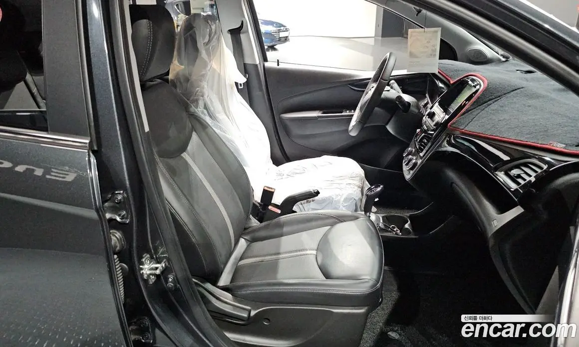 Chevrolet Spark 2019 1.0 автомат (гидро), фото 18