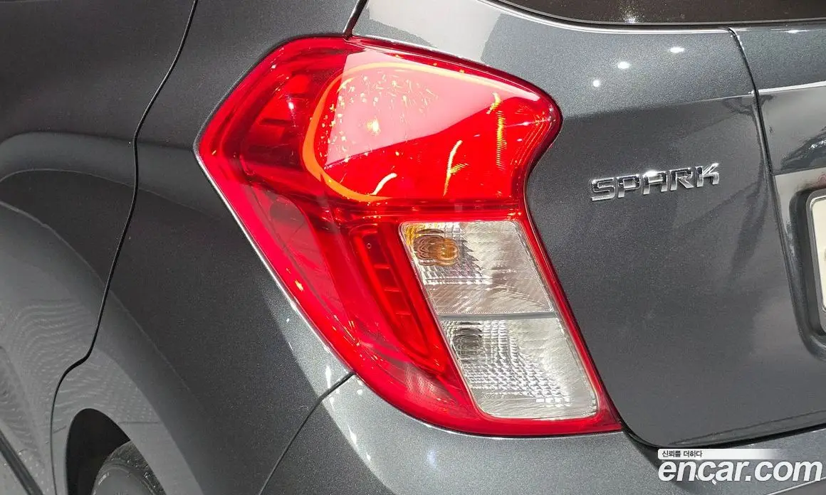 Chevrolet Spark 2019 1.0 автомат (гидро), фото 9