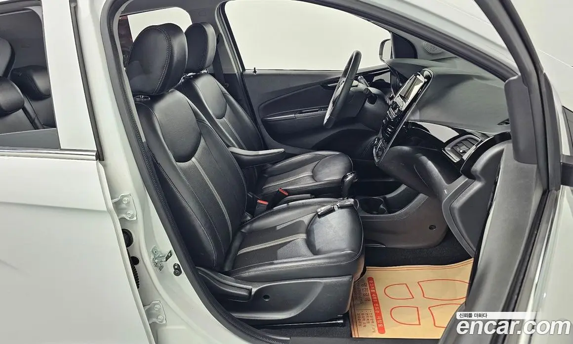 Chevrolet Spark 2022 1.0 автомат (гидро), фото 16