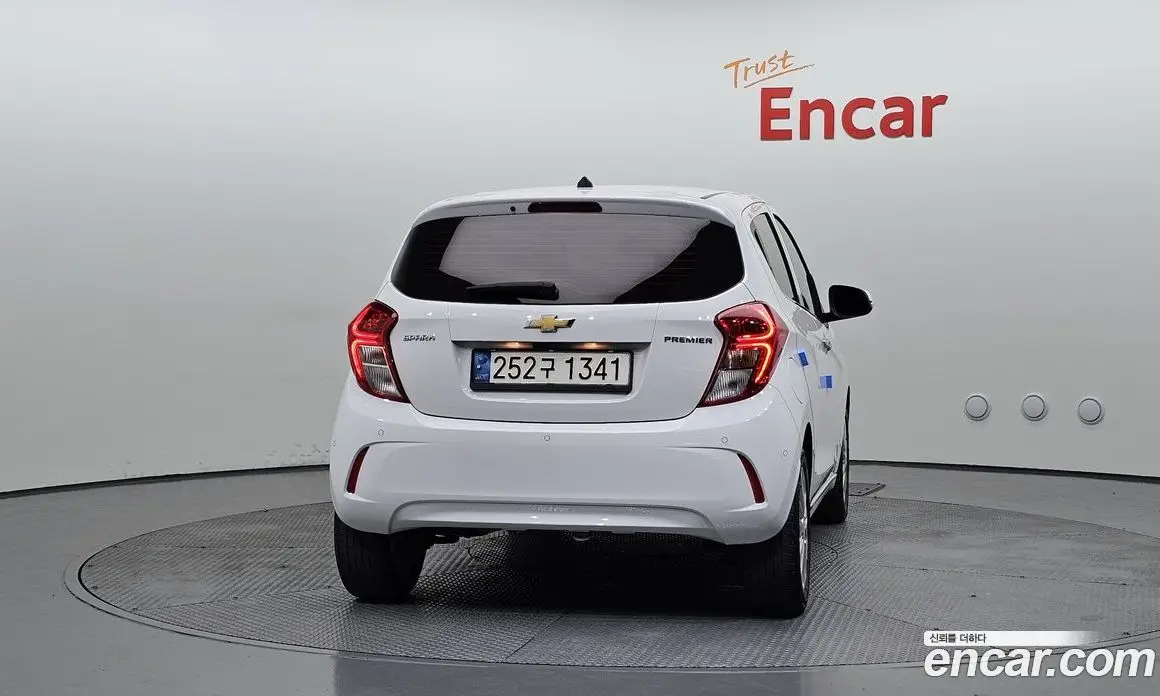Chevrolet Spark 2022 1.0 автомат (гидро), фото 4