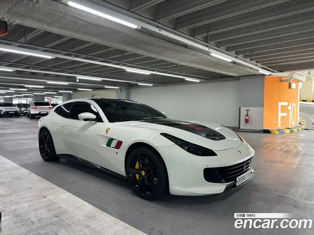 Ferrari GTC4 Lusso, 2019, 57 882 км