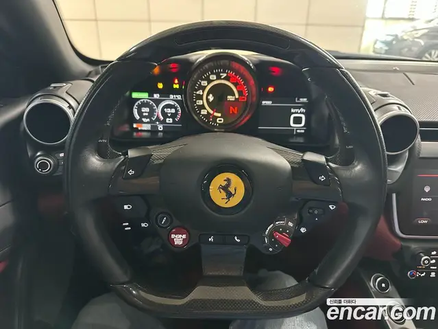 Ferrari GTC4 Lusso 2019 3.9 автомат (гидро), миниатюра 11 Ferrari GTC4 Lusso 2019 3.9 автомат (гидро), миниатюра 11