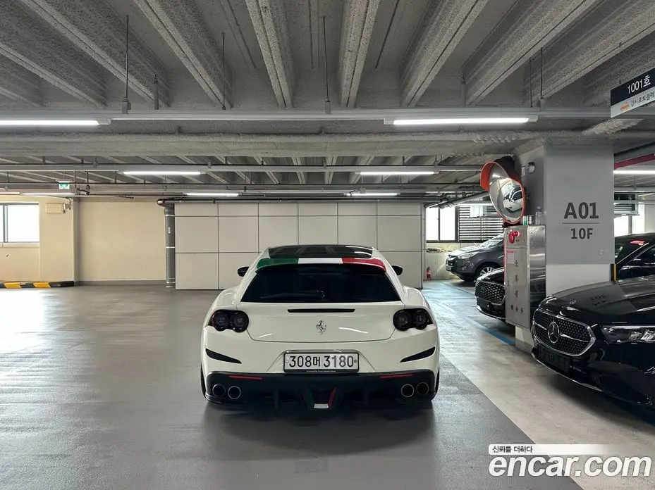 Ferrari GTC4 Lusso 2019 3.9 автомат (гидро), фото 5 Ferrari GTC4 Lusso 2019 3.9 автомат (гидро), фото 5