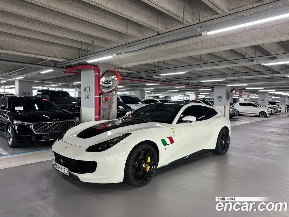 Ferrari GTC4 Lusso 2019 3.9 автомат (гидро), фото 7 Ferrari GTC4 Lusso 2019 3.9 автомат (гидро), фото 7