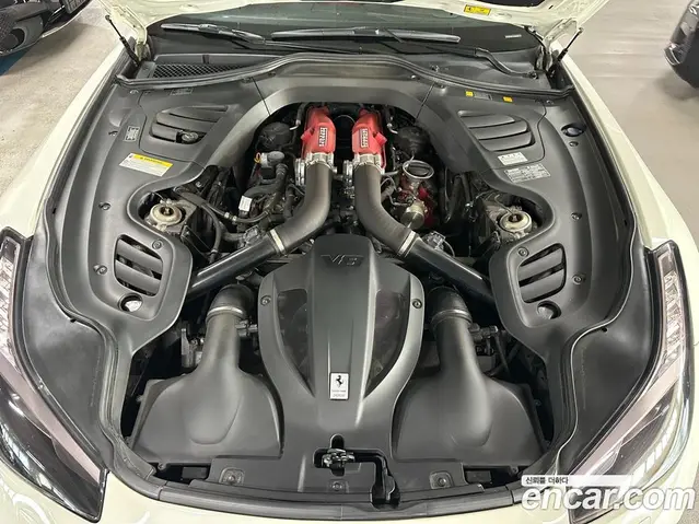 Ferrari GTC4 Lusso 2019 3.9 автомат (гидро), миниатюра 9 Ferrari GTC4 Lusso 2019 3.9 автомат (гидро), миниатюра 9