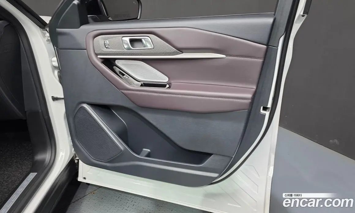 Ford Explorer 2025 2.3 автомат (гидро), фото 14 Ford Explorer 2025 2.3 автомат (гидро), фото 14