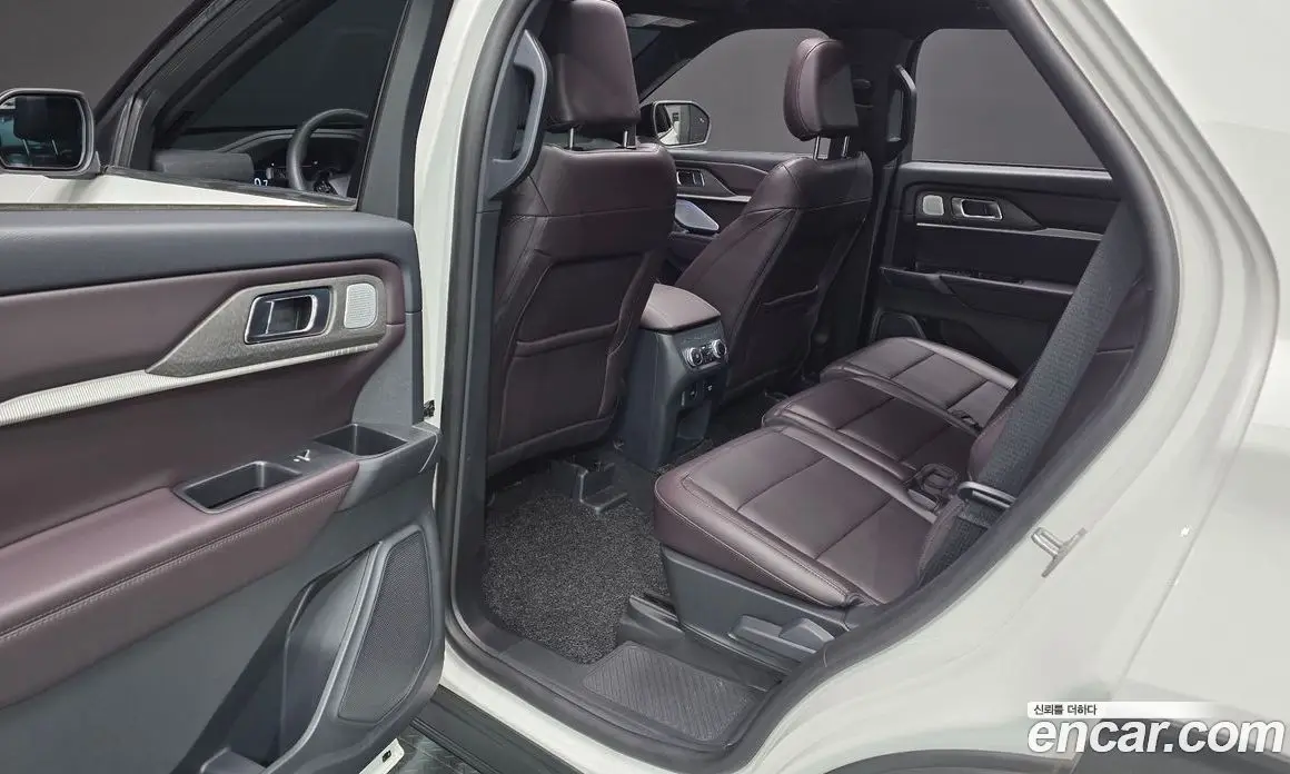 Ford Explorer 2025 2.3 автомат (гидро), фото 18 Ford Explorer 2025 2.3 автомат (гидро), фото 18