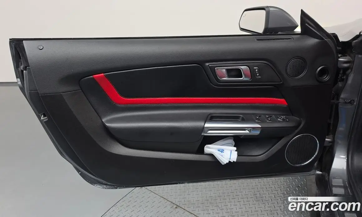 Ford Mustang 2022 5.0 автомат (гидро), фото 14