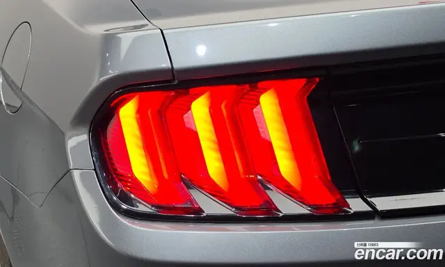 Ford Mustang 2022 5.0 автомат (гидро), миниатюра 9
