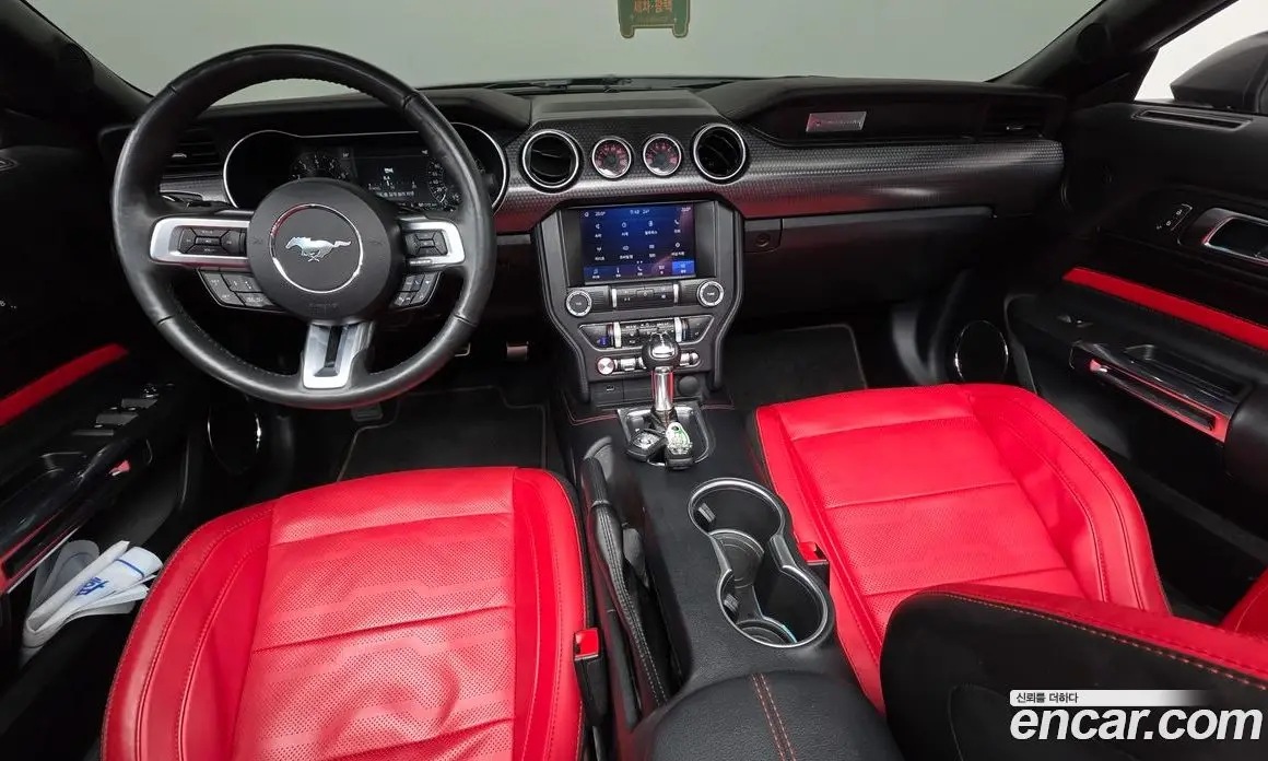 Ford Mustang 2022 5.0 автомат (гидро), фото 10