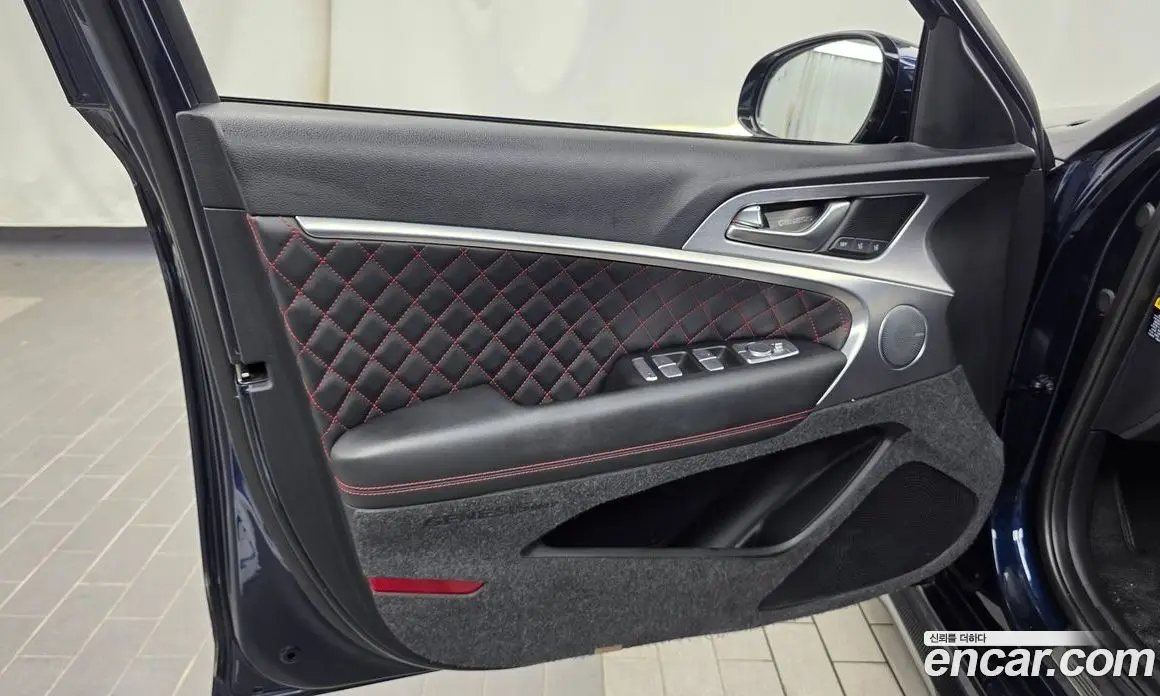 Genesis G70 2019 3.3 автомат (гидро), фото 14 Genesis G70 2019 3.3 автомат (гидро), фото 14
