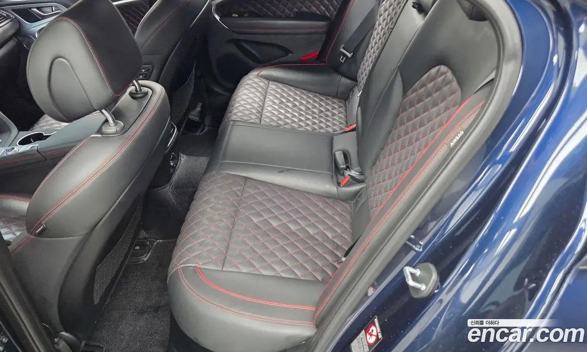 Genesis G70 2019 3.3 автомат (гидро), фото 16 Genesis G70 2019 3.3 автомат (гидро), фото 16