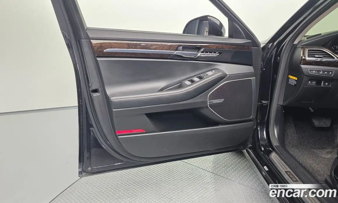 Genesis G90 2019 3.8 автомат (гидро), фото 14 Genesis G90 2019 3.8 автомат (гидро), фото 14