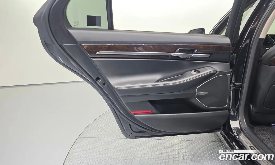 Genesis G90 2019 3.8 автомат (гидро), фото 15 Genesis G90 2019 3.8 автомат (гидро), фото 15