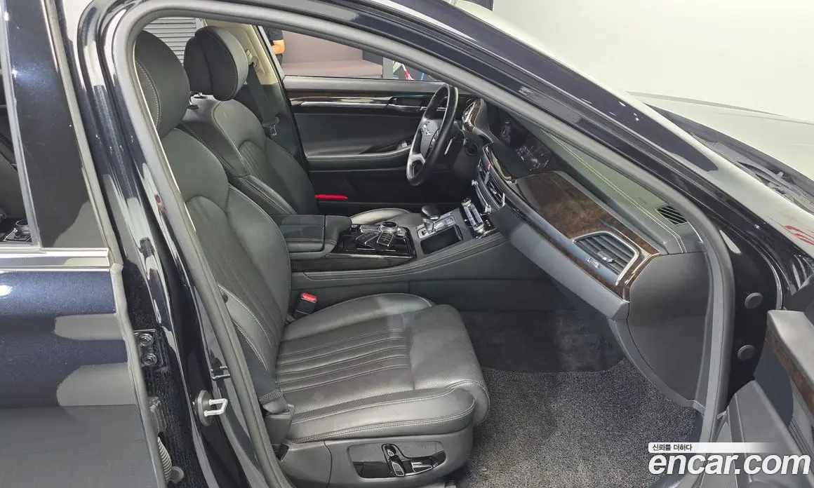 Genesis G90 2019 3.8 автомат (гидро), фото 16 Genesis G90 2019 3.8 автомат (гидро), фото 16