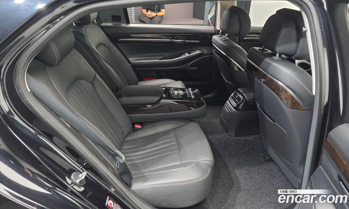 Genesis G90 2019 3.8 автомат (гидро), фото 17 Genesis G90 2019 3.8 автомат (гидро), фото 17