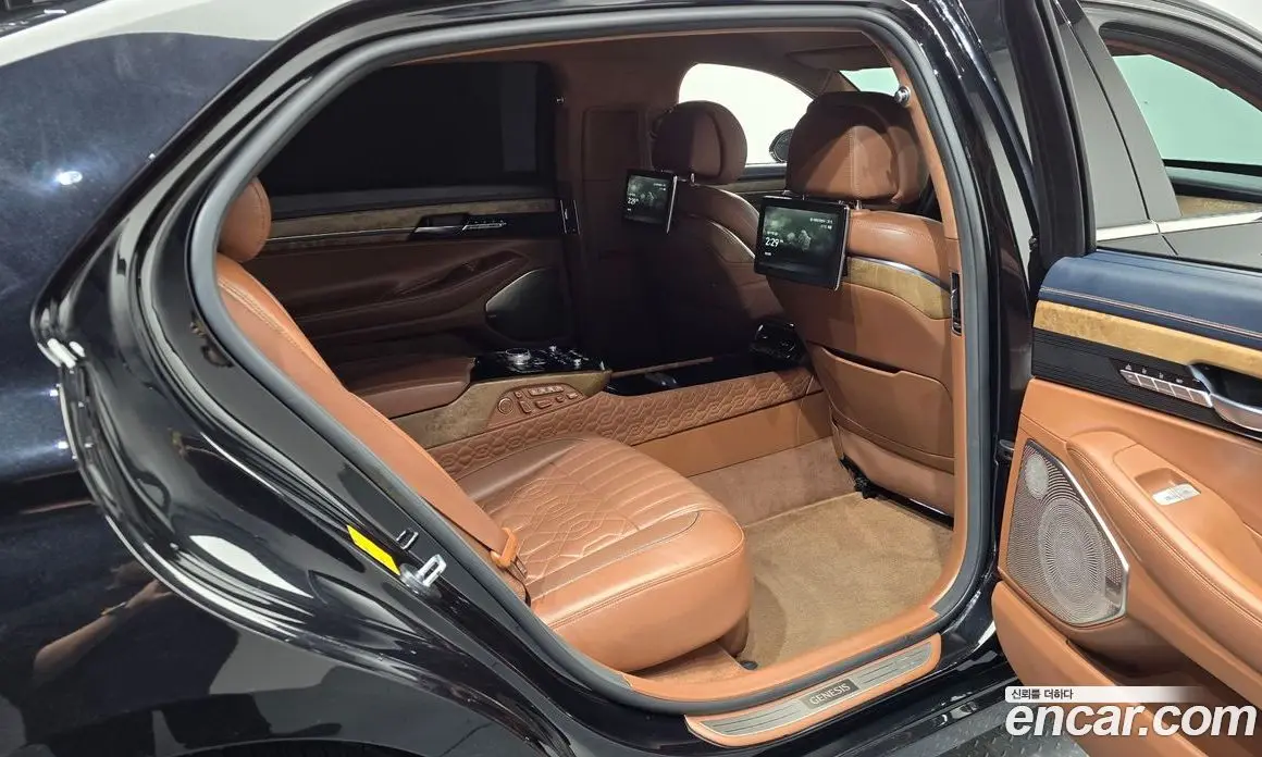 Genesis G90 2021 5.0 автомат (гидро), фото 17 Genesis G90 2021 5.0 автомат (гидро), фото 17