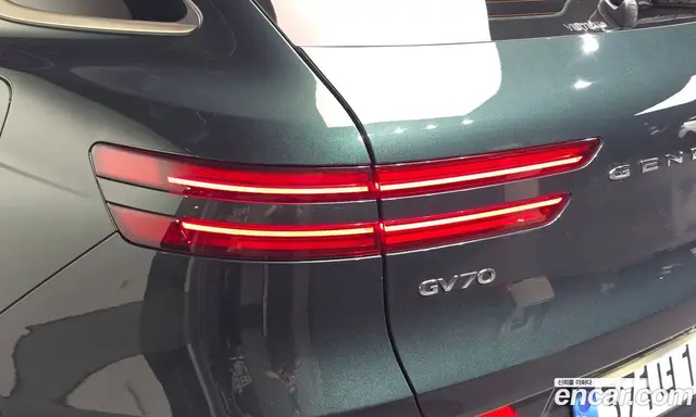 Genesis GV70 2023 2.5 автомат (гидро), миниатюра 9 Genesis GV70 2023 2.5 автомат (гидро), миниатюра 9