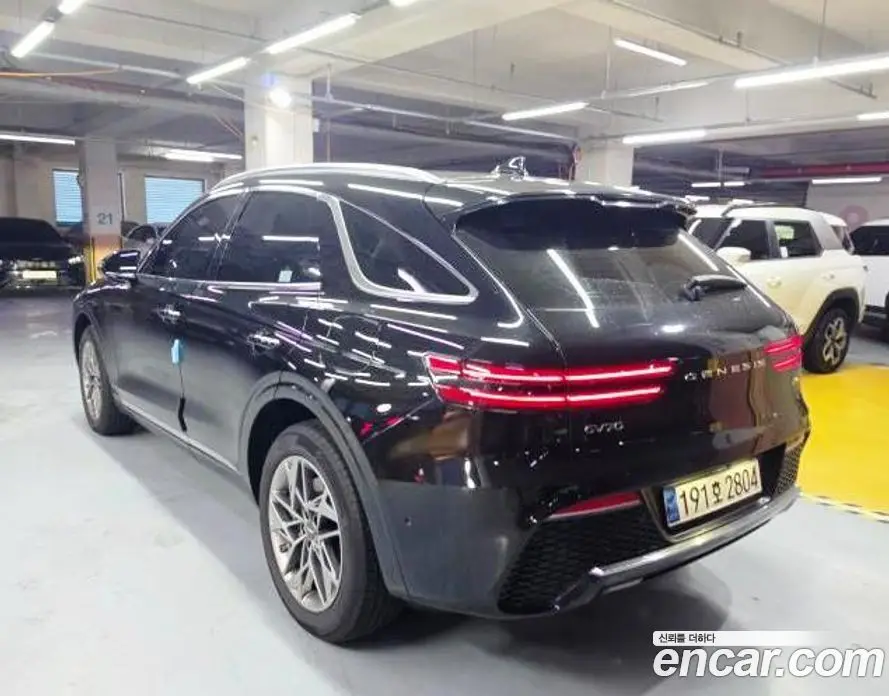 Genesis GV70 2023 2.2 автомат (гидро), фото 4 Genesis GV70 2023 2.2 автомат (гидро), фото 4