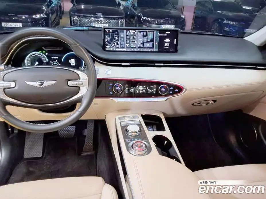 Genesis GV70 2023 2.2 автомат (гидро), фото 5 Genesis GV70 2023 2.2 автомат (гидро), фото 5