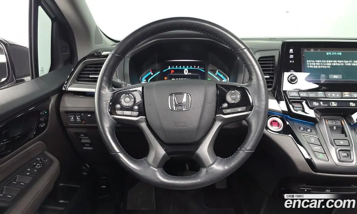 Honda Odyssey 2018 3.5 автомат (гидро), фото 17 Honda Odyssey 2018 3.5 автомат (гидро), фото 17