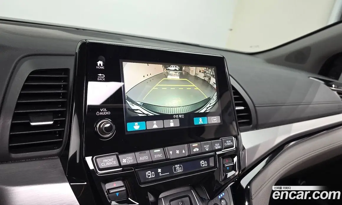Honda Odyssey 2018 3.5 автомат (гидро), фото 19 Honda Odyssey 2018 3.5 автомат (гидро), фото 19