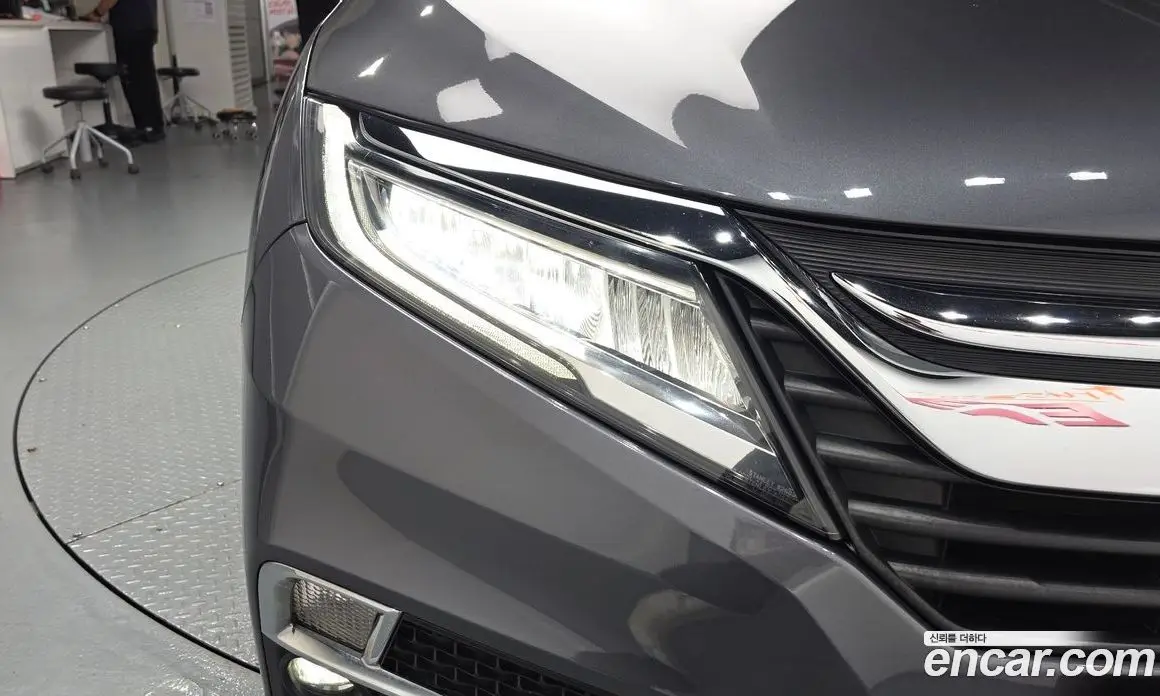 Honda Odyssey 2018 3.5 автомат (гидро), фото 7 Honda Odyssey 2018 3.5 автомат (гидро), фото 7