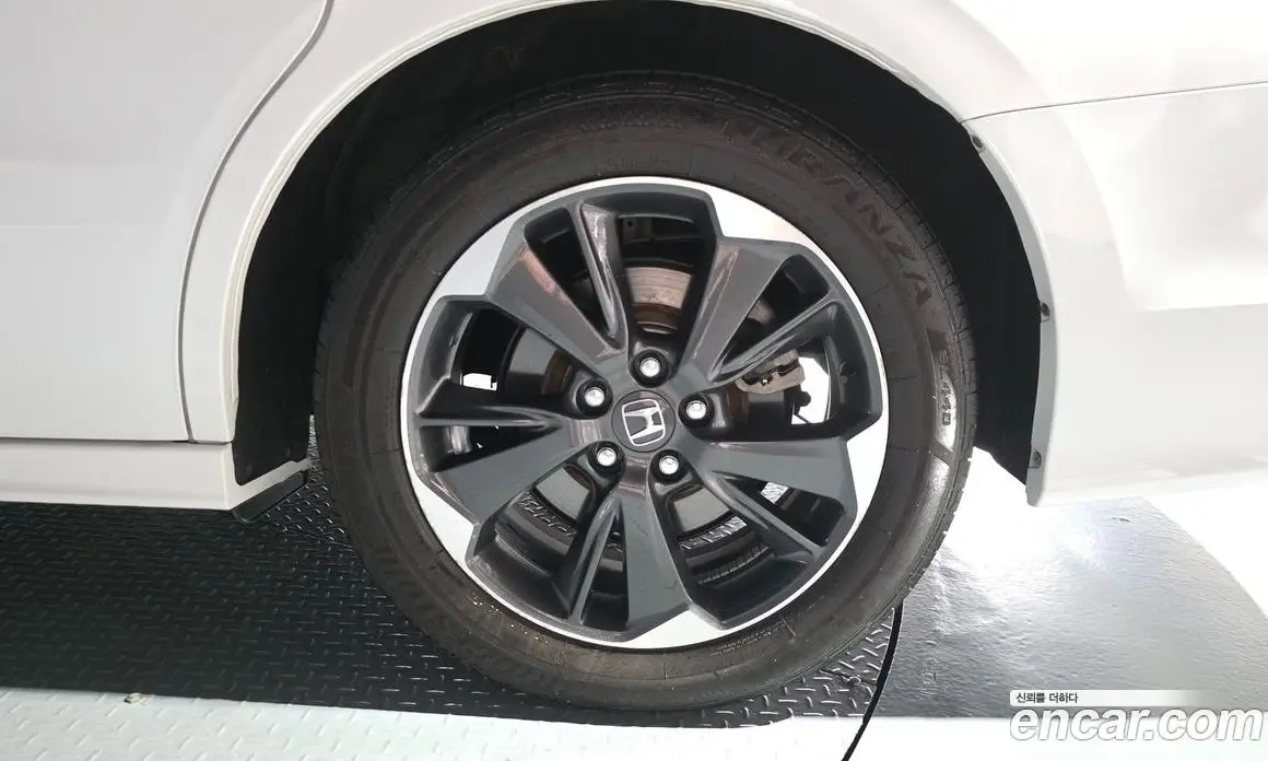 Honda Odyssey 2022 3.5 автомат (гидро), фото 6 Honda Odyssey 2022 3.5 автомат (гидро), фото 6