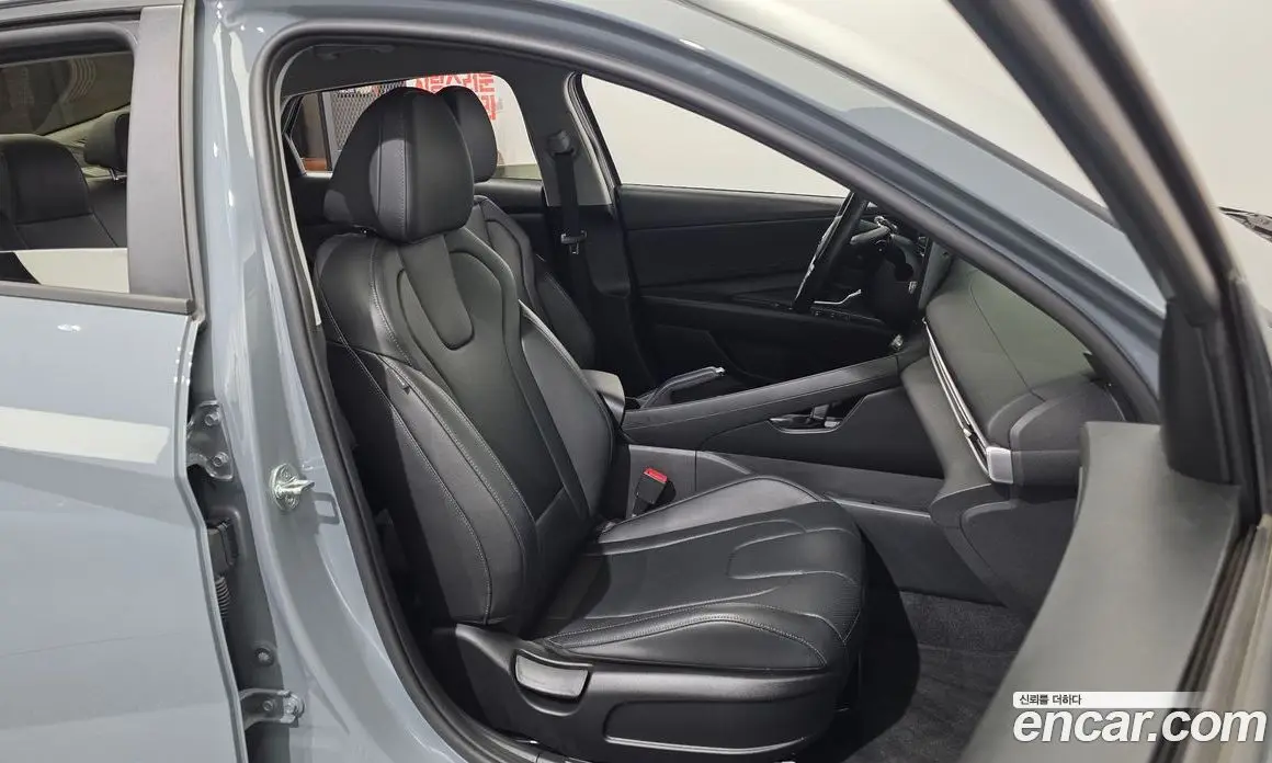 Hyundai Avante 2021 1.6 автомат (гидро), фото 16