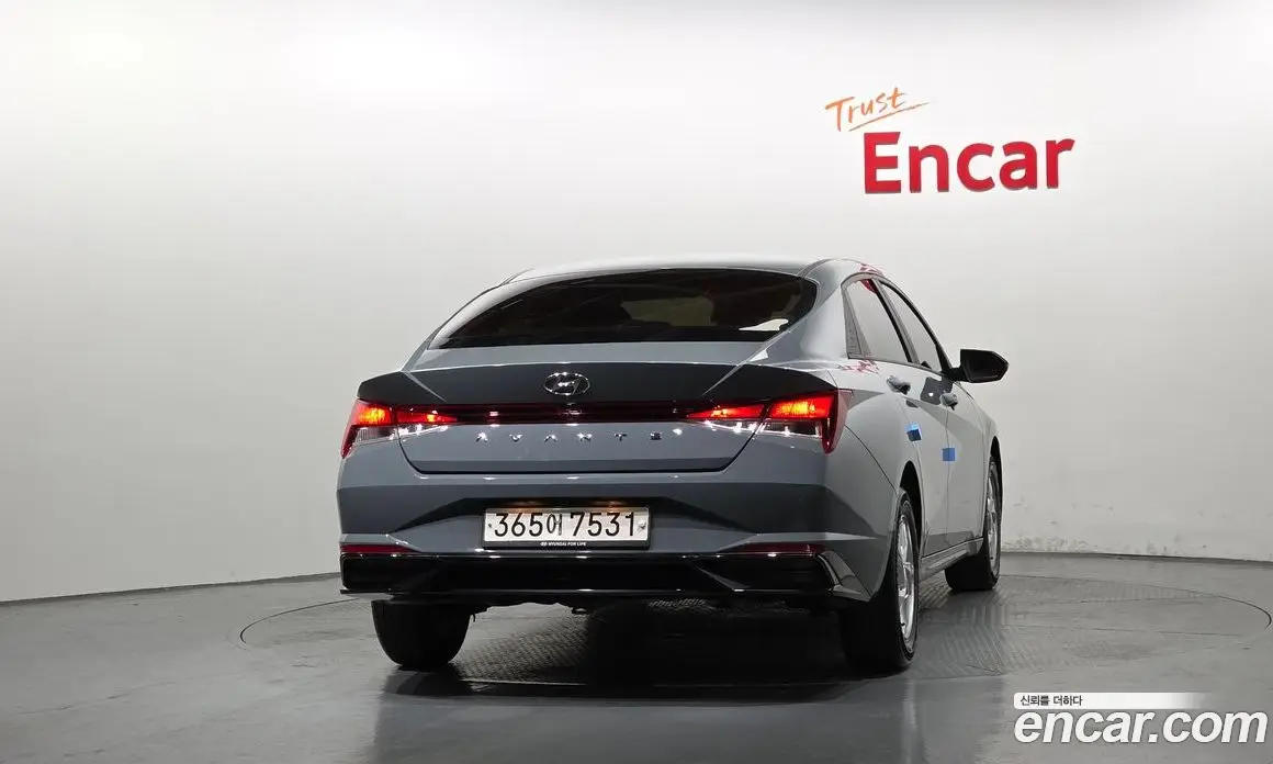 Hyundai Avante 2021 1.6 автомат (гидро), фото 4