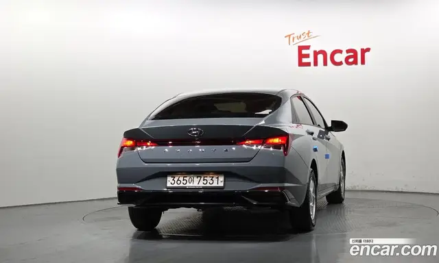Hyundai Avante 2021 1.6 автомат (гидро), миниатюра 4