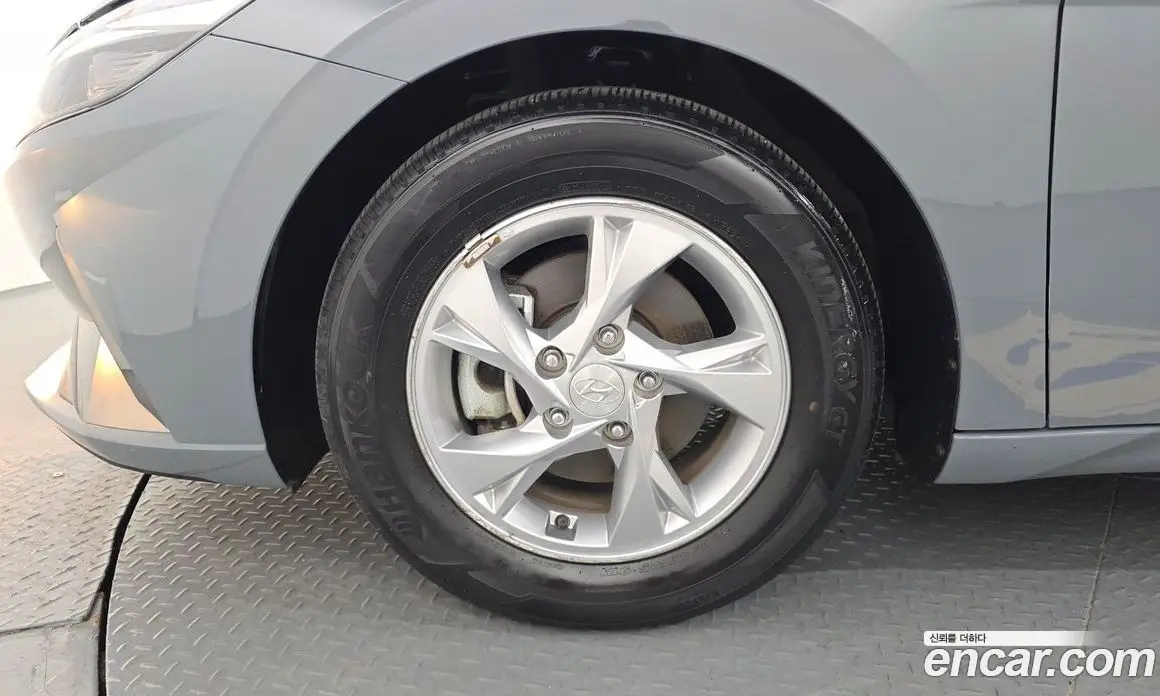 Hyundai Avante 2021 1.6 автомат (гидро), фото 5