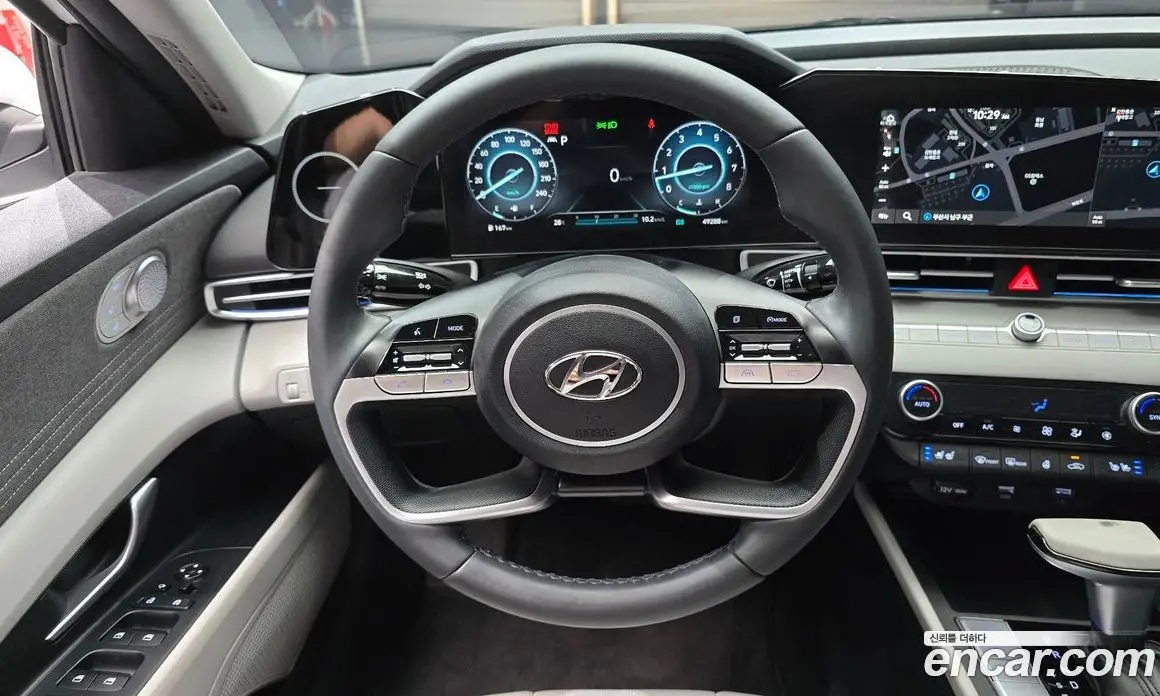 Hyundai Avante 2022 1.6 автомат (гидро), фото 19