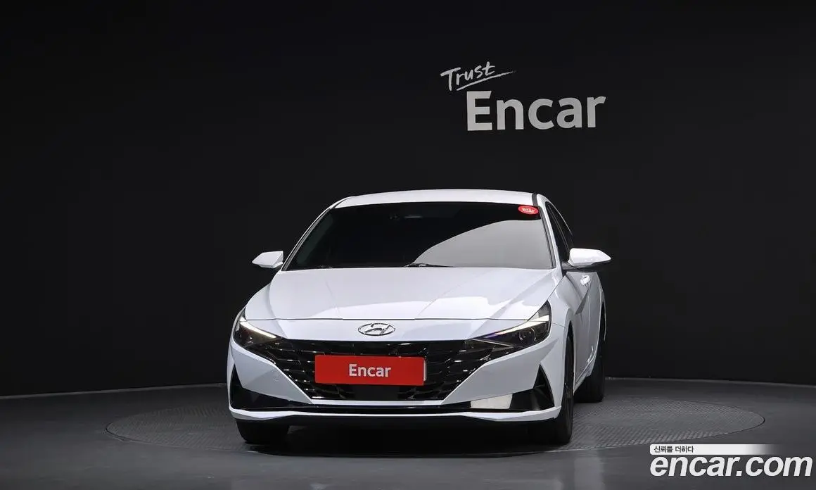 Hyundai Avante 2022 1.6 автомат (гидро), фото 3